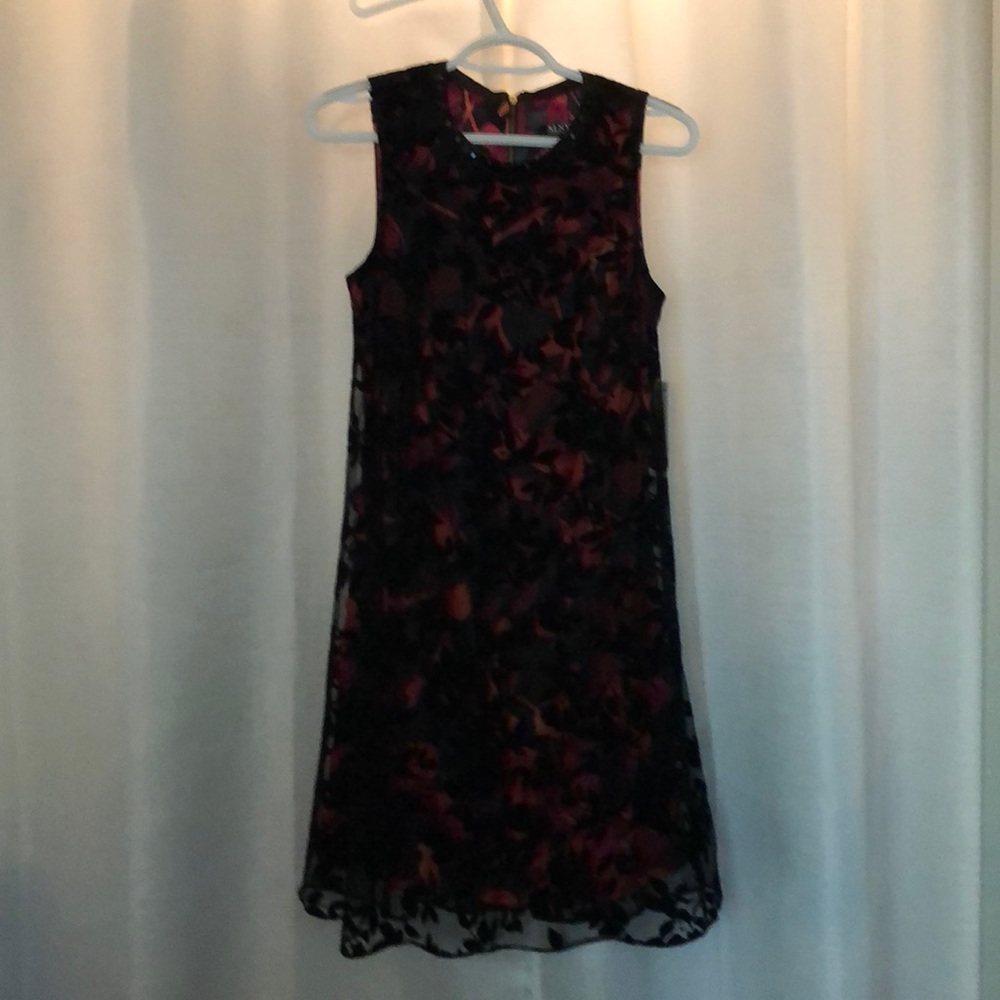 Women’s SLNY sleeveless dress size 6 NWT